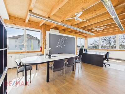 Gewerbeobjekt mieten in 6971 Hard