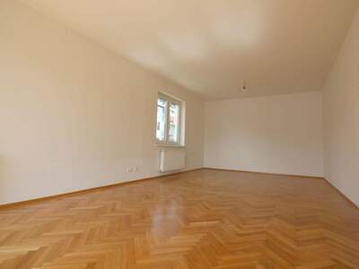 Altbauwohnung mit Balkon kaufen in 8043 Graz (Bild 2)