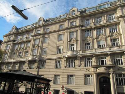 Altbauwohnung mit Balkon mieten in 1030 Wien