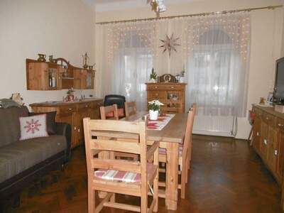 Altbauwohnung mit Balkon kaufen in 8010 Graz (Bild 1)