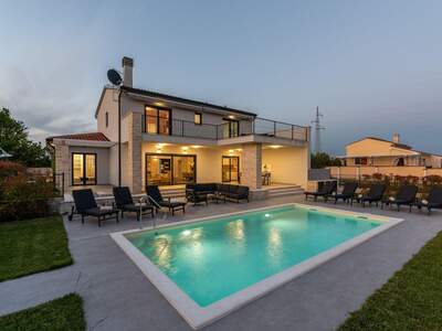 Haus kaufen in 52474 Brtonigla (Bild 1)