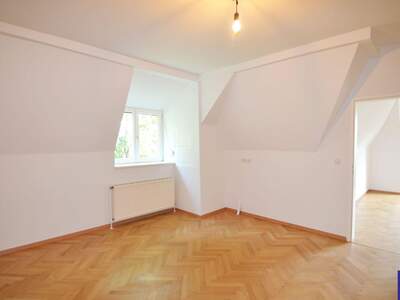 Altbauwohnung kaufen in 1130 Wien (Bild 2)