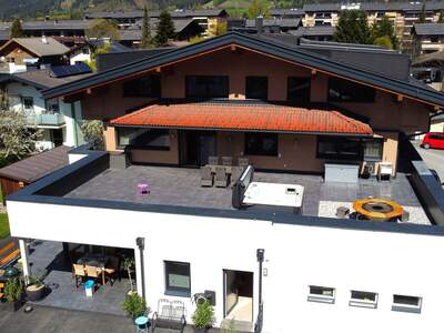 Wohnung mit Balkon kaufen in 5760 Saalfelden (Bild 1)