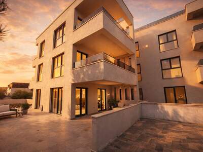 Wohnung mit Balkon kaufen in 23233 Privlaka (Bild 1)