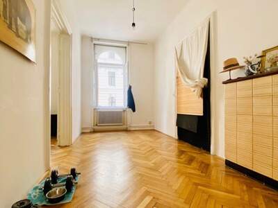 Altbauwohnung mieten in 1090 Wien (Bild 1)