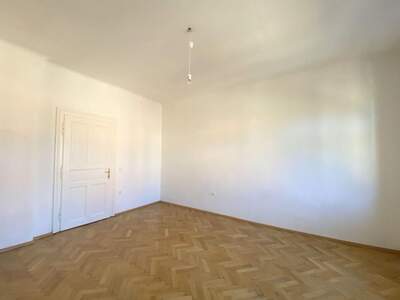 Altbauwohnung mit Balkon mieten in 8010 Graz (Bild 3)