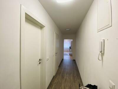 Wohnung mit Balkon kaufen in 8720 Knittelfeld (Bild 2)