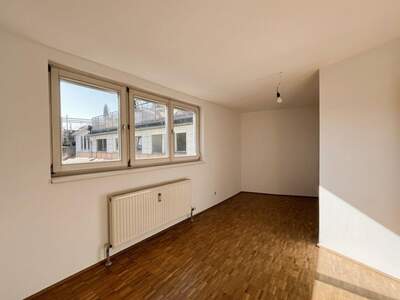 Altbauwohnung mit Balkon mieten in 8010 Graz (Bild 4)