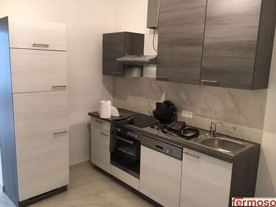 Altbauwohnung mit Balkon kaufen in 1200 Wien (Bild 1)