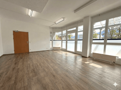 Gewerbeobjekt mieten in 6094 Axams