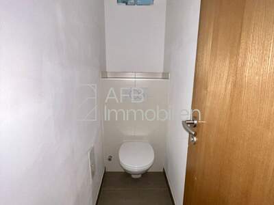 Altbauwohnung mit Balkon kaufen in 8020 Graz (Bild 2)