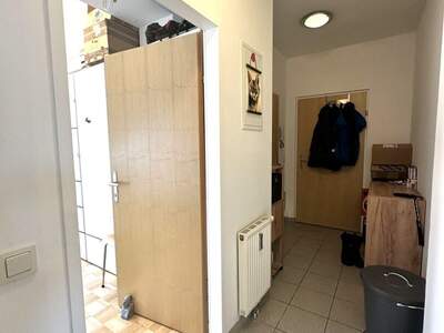 Altbauwohnung mit Balkon mieten in 8010 Graz (Bild 2)