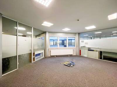 Bürozentrum mieten in 4800 Attnang