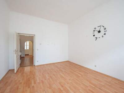 Altbauwohnung kaufen in 1200 Wien (Bild 2)