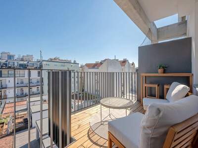 Altbauwohnung mit Balkon mieten in 1200 Wien