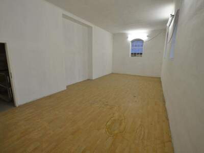 Gewerbeobjekt mieten in 2440 Reisenberg