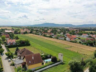 Grundstück kaufen in 2332 Hennersdorf