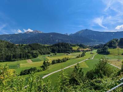 Grundstück kaufen in 6094 Axams