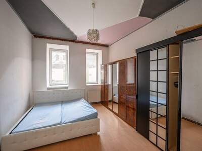 Altbauwohnung kaufen in 1050 Wien