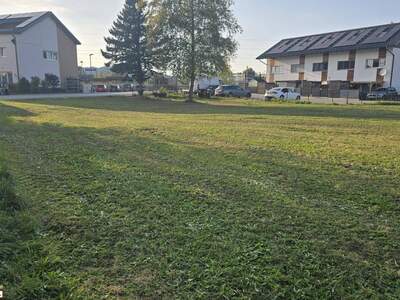 Grundstück kaufen in 5204 Straßwalchen