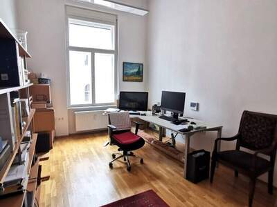 Altbauwohnung mit Balkon mieten in 8010 Graz (Bild 4)