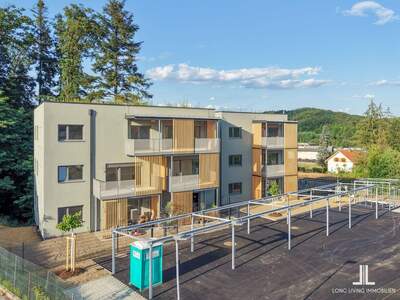 Wohnung mit Balkon kaufen in 8075 Hart