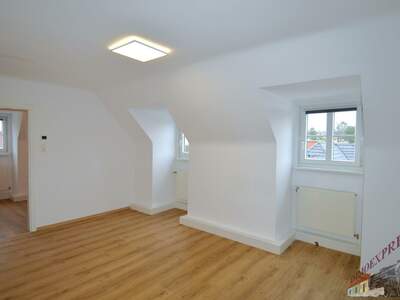 Mehrfamilienhaus kaufen in 2700 Wr. Neustadt (Bild 2)