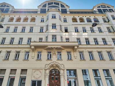Altbauwohnung kaufen in 1070 Wien (Bild 1)