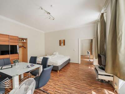 Altbauwohnung kaufen in 1110 Wien (Bild 1)