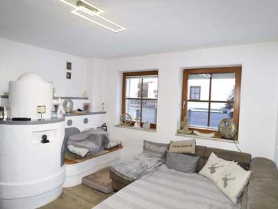 Altbauwohnung mit Balkon kaufen in 6091 Götzens (Bild 1)