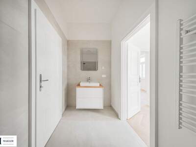 Altbauwohnung mit Balkon kaufen in 1150 Wien (Bild 5)