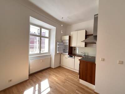 Altbauwohnung kaufen in 8020 Graz (Bild 4)