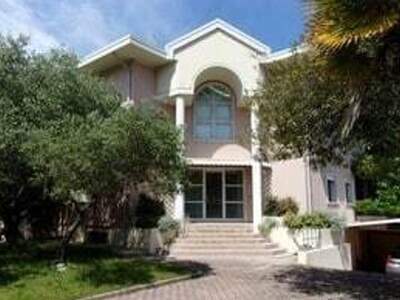 Haus mit Garten kaufen in 33054 Lignano Sabbiadoro (Bild 1)