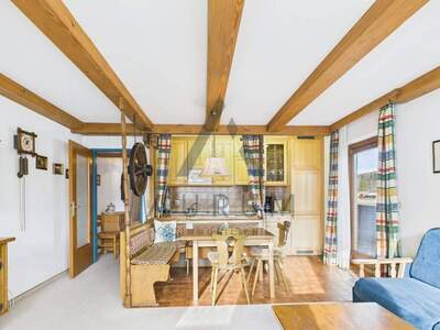 Wohnung kaufen in 6370 Reith