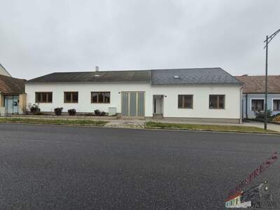 Mehrfamilienhaus kaufen in 2253 Weikendorf (Bild 1)