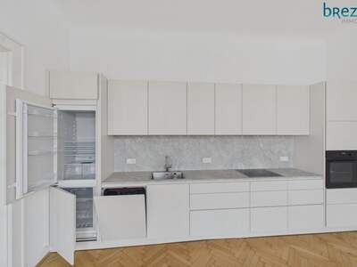 Altbauwohnung mit Balkon mieten in 1090 Wien (Bild 5)