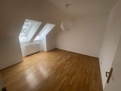 Altbauwohnung mit Balkon mieten in 8430 Leibnitz (Bild 3)