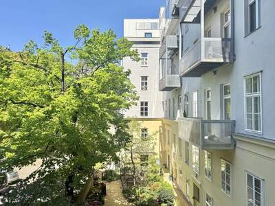 Altbauwohnung kaufen in 1040 Wien (Bild 1)