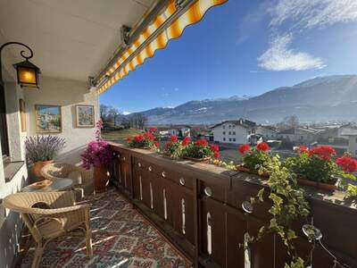 Altbauwohnung mit Balkon kaufen in 6065 Thaur (Bild 2)