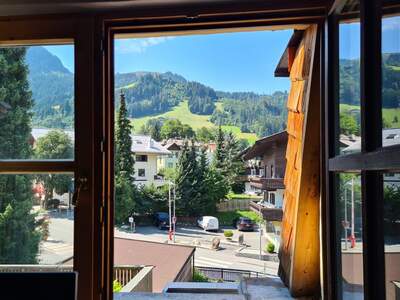 Altbauwohnung mit Balkon mieten in 6370 Kitzbühel (Bild 4)
