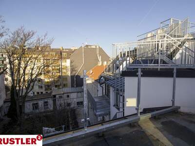 Altbauwohnung kaufen in 1180 Wien (Bild 1)