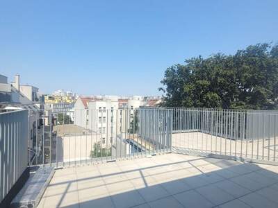 Altbauwohnung mieten in 1140 Wien