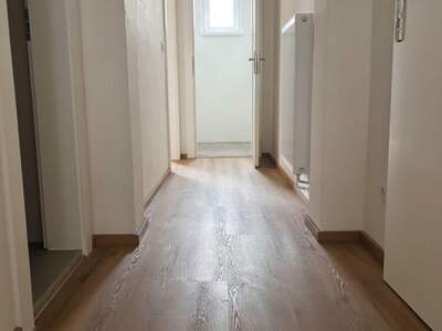 Altbauwohnung mit Balkon mieten in 8020 Graz (Bild 3)