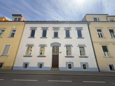 Altbauwohnung mit Balkon mieten in 8020 Graz (Bild 1)