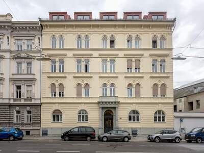 Altbauwohnung mit Balkon mieten in 8020 Graz (Bild 2)