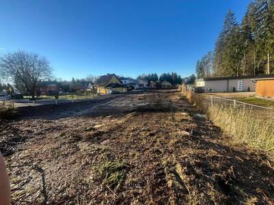 Grundstück provisionsfrei kaufen in 5111 Bürmoos