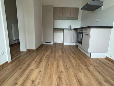 Altbauwohnung mit Balkon mieten in 8020 Graz (Bild 5)