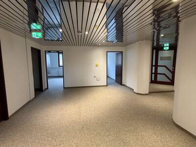 Gewerbeobjekt mieten in 6020 Innsbruck (Bild 2)