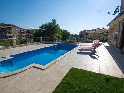 Haus kaufen in 52466 Novigrad (Bild 5)