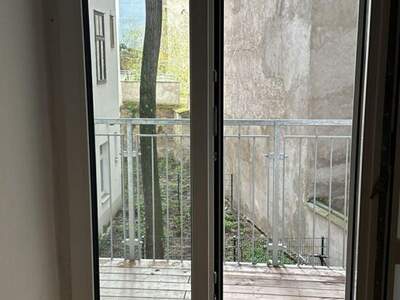 Altbauwohnung mit Balkon kaufen in 1200 Wien (Bild 5)